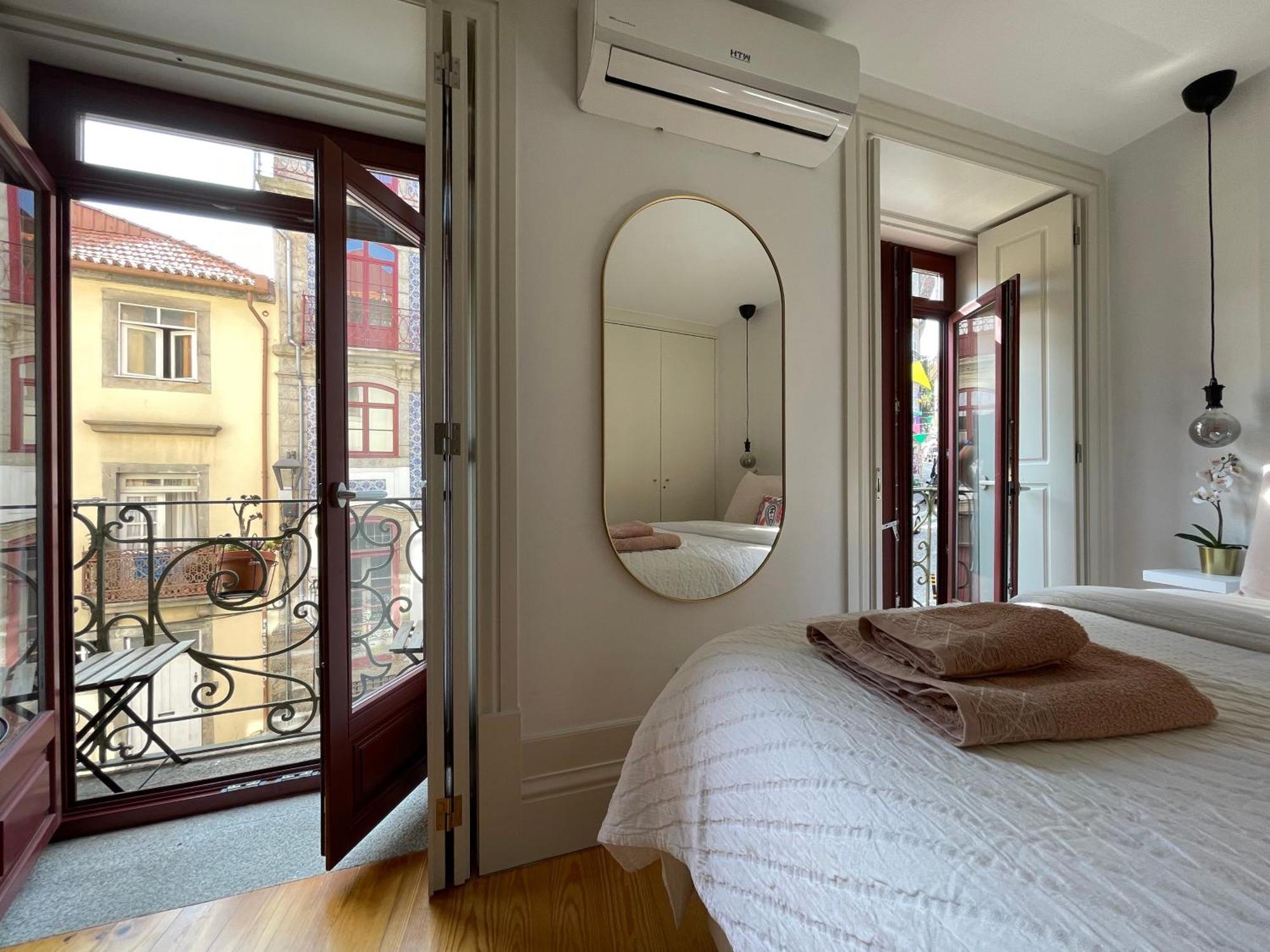 Historic Porto Balcony Hideaway - Taipas House 60 Apartment Ngoại thất bức ảnh